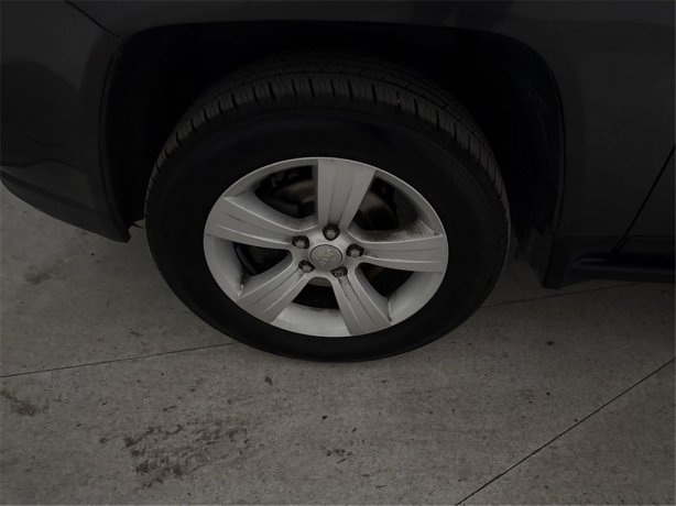 2016 Jeep Compass Latitude photo 12