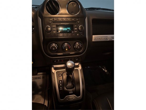 2016 Jeep Compass Latitude photo 26