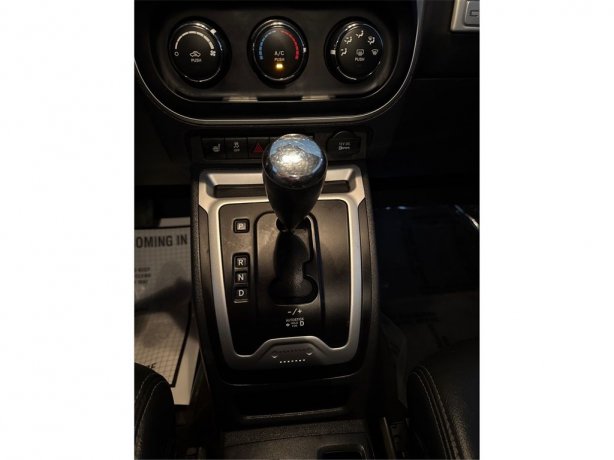 2016 Jeep Compass Latitude photo 27