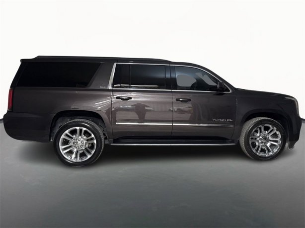 2017 Gmc Yukon XL SLT photo 2