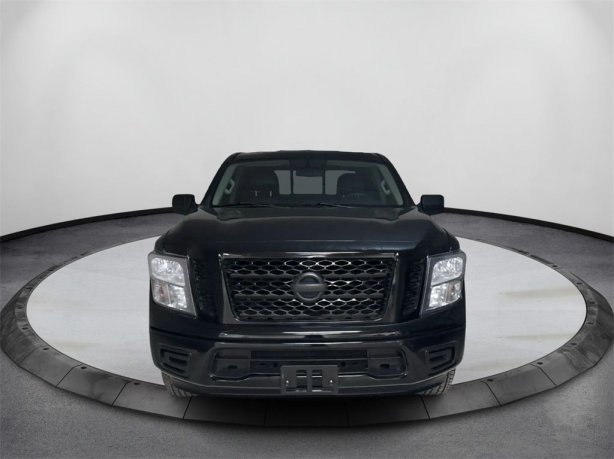 2017 Nissan Titan S photo 2