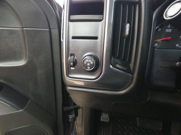 2015 Chevrolet Silverado LT photo 13