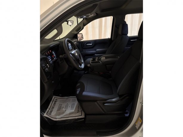 2020 Chevrolet Silverado Custom photo 33