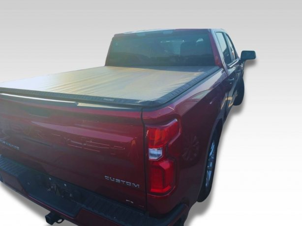 2021 Chevrolet Silverado Custom photo 2
