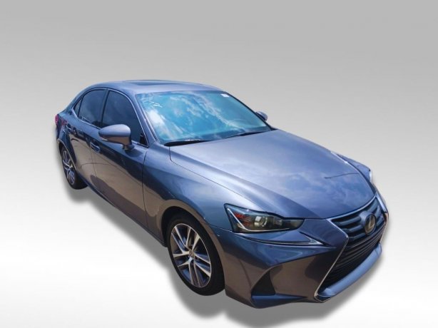 2018 Lexus IS 300 photo 2