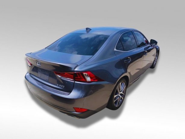 2018 Lexus IS 300 photo 4